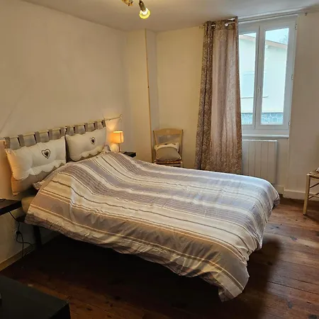 Maison De Village 6 A 8 Personnes *