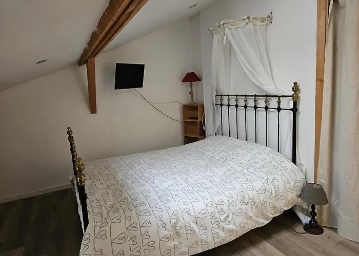 Maison De Village 6 à 8 Personnes Hébergement de vacances *